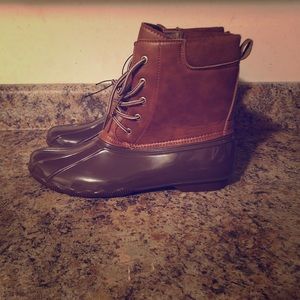 Brand New Duck 🦆 Boots 🥾